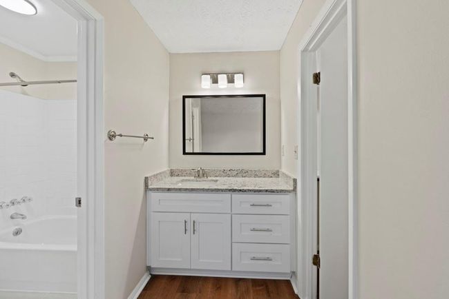 601 Park Ridge Cir, Condo with 2 bedrooms, 2 bathrooms and 2 parking in Marietta GA | Image 12