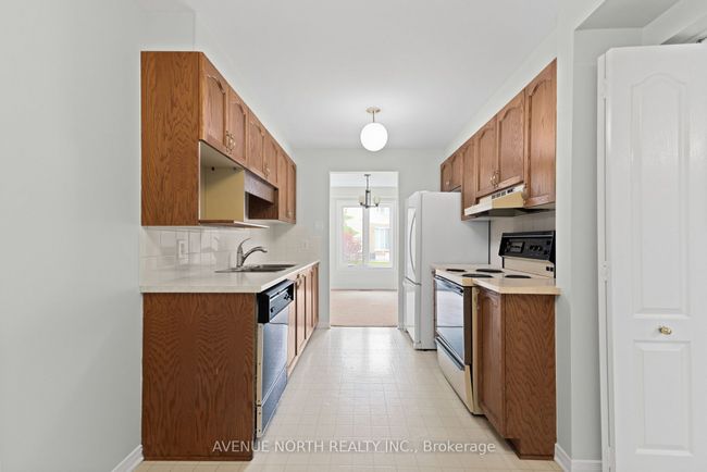 45 Wrenwood Cres, Condo with 3 bedrooms, 3 bathrooms and 1 parking in Nepean ON | Image 17
