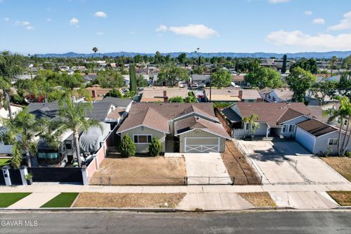 13150 Millrace St, Sun Valley, CA, 91352-3715 | Card Image