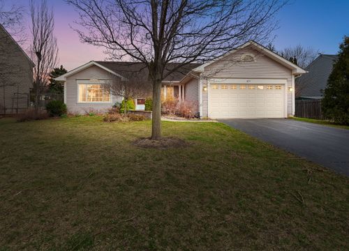 871 Brandt Dr, Lake In The Hills, IL, 60156-1561 | Card Image