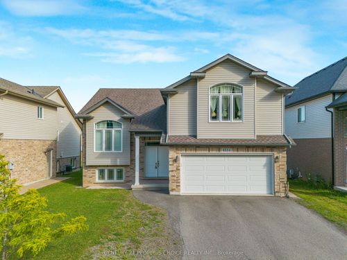 6534 Sam Iorfida Dr, Niagara Falls, ON, L2G0H5 | Card Image