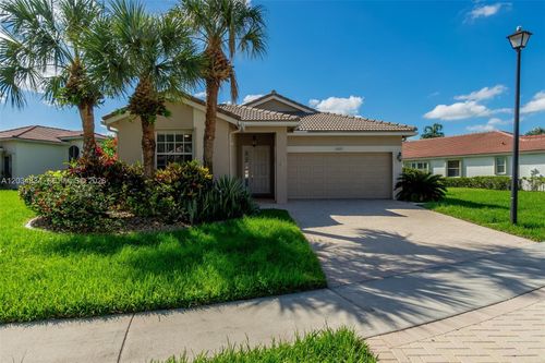 2675 Clipper Cir, West Palm Beach, FL, 33411-5179 | Card Image