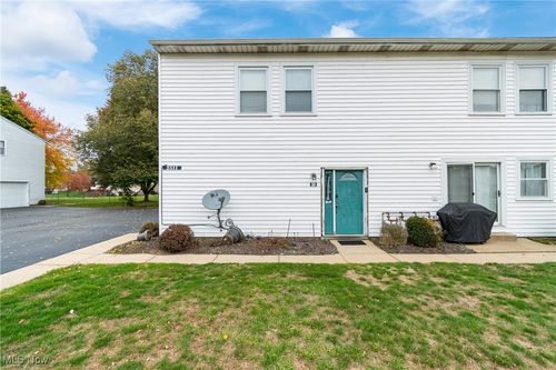 2511 Royal County Down, Uniontown, OH, 44685-8783 | Card Image