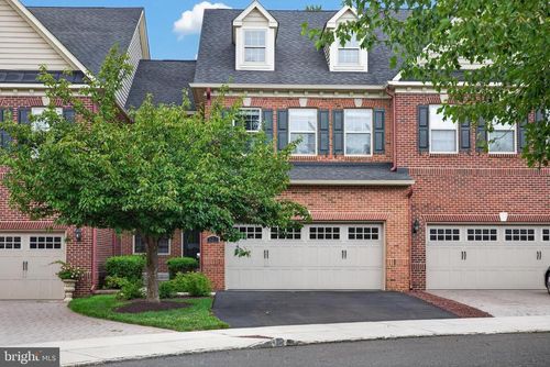 623 Saint James Ct, Langhorne, PA, 19047-1619 | Card Image