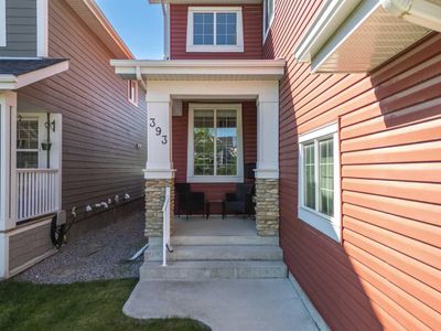 393 River Heights Dr, House detached with 4 bedrooms, 2 bathrooms and 4 parking in Cochrane AB | Image 3