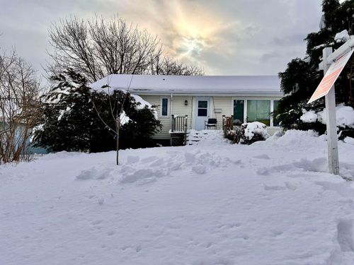 82 Sunnybrae Ave, Halifax, NS, B3N2G7 | Card Image