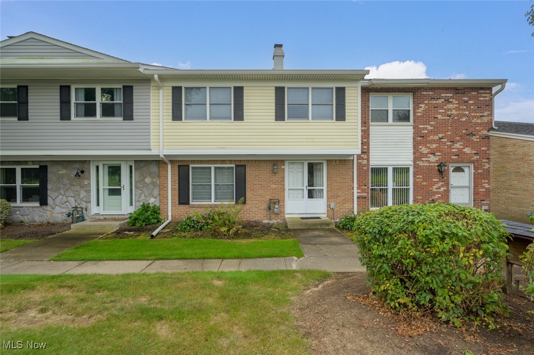 Carlile Dr, Green, OH 44685