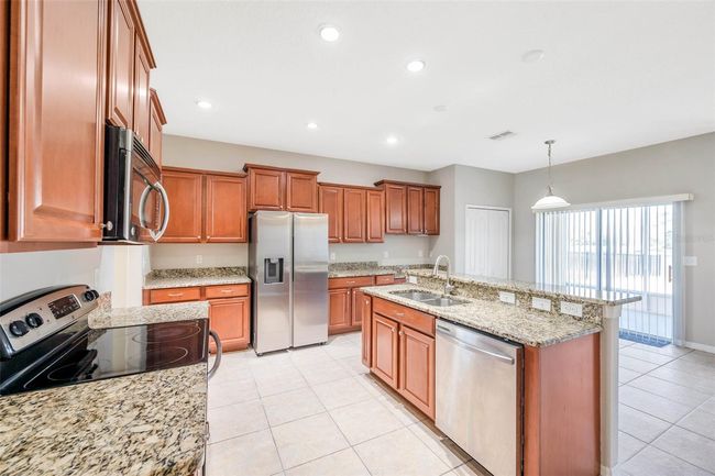 20209 Merry Oak Ave, House other with 6 bedrooms, 3 bathrooms and null parking in TAMPA FL | Image 11