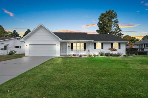 1305 Center Street, Kewaunee, WI, 54216 | Card Image