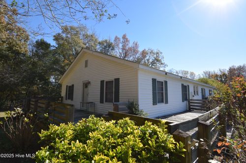 3947 Rountree Rd, Ayden, NC, 28513-8750 | Card Image