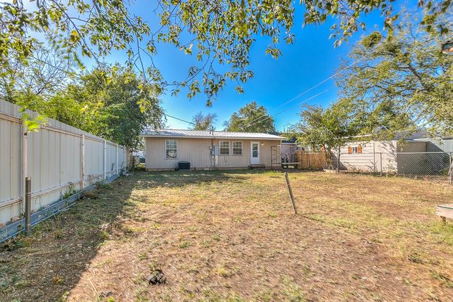 714 N Monroe St, House other with 3 bedrooms, 1 bathrooms and 1 parking in San Angelo TX | Image 24