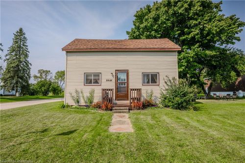 2021 William St, Gorrie, ON, N0G1X0 | Card Image