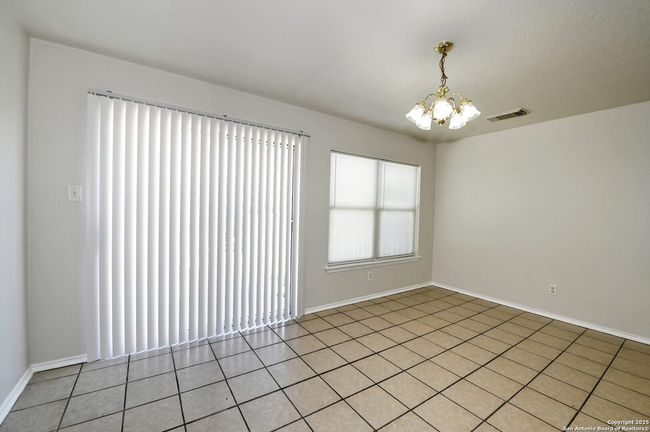 9042 Twinceek Farm, House other with 3 bedrooms, 3 bathrooms and null parking in Converse TX | Image 12