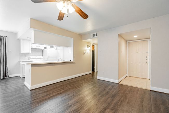 APT-206 - 4456 Chaha Rd, Condo with 1 bedrooms, 1 bathrooms and null parking in Garland TX | Image 8