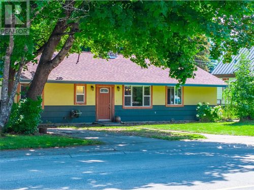608 Mackenzie Ave, Revelstoke, BC, V0E2S1 | Card Image