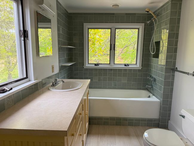 C - 19-C Old Woods Rd, House other with 4 bedrooms, 3 bathrooms and null parking in Chilmark MA | Image 16