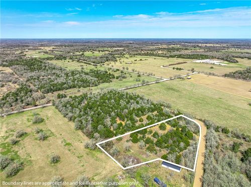 4 Independence St, Carmine, TX, 78932 | Card Image