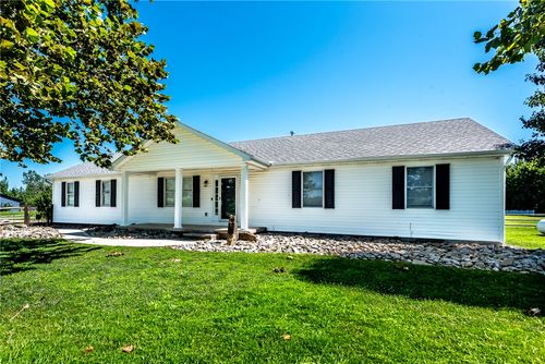 94 Fawn Ln, Blanchester, OH, 45107-8413 | Card Image