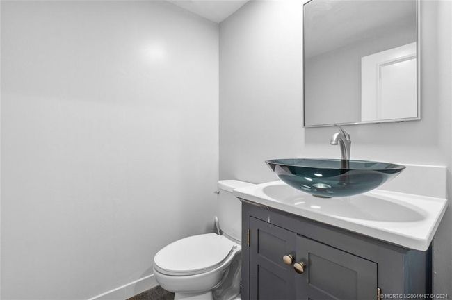 APT-317 - 2001 Sailfish Point Blvd, Condo with 2 bedrooms, 3 bathrooms and 2 parking in Stuart FL | Image 29