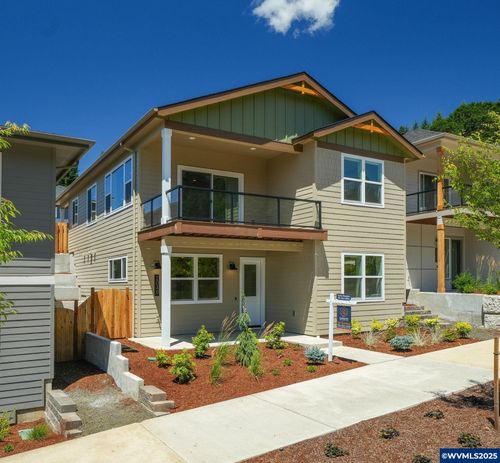 2049 Nw Century Dr, Corvallis, OR, 97330-1487 | Card Image