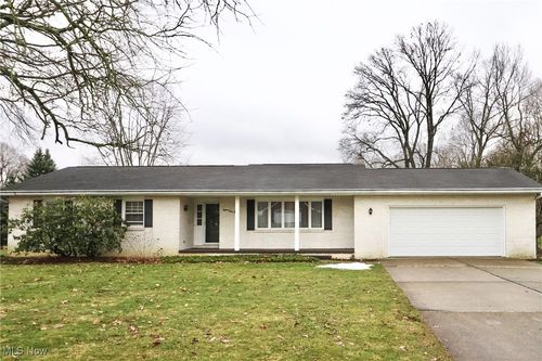 1844 Crestview Drive, Orrville, OH, 44667 | Card Image