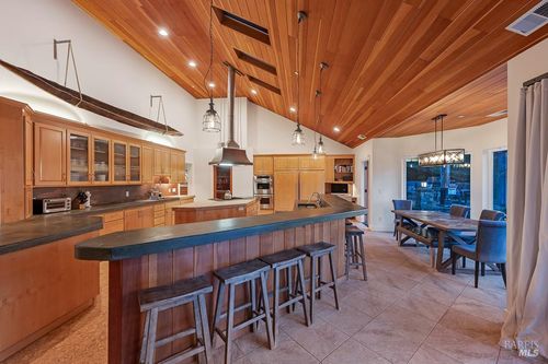 801 Samantha Court, Healdsburg, CA, 95448 | Card Image