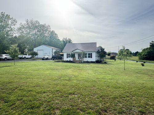19 Westside Rd, Lawrenceburg, TN, 38464-6213 | Card Image
