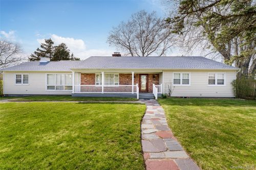 4 Hampton Harbor Ln, Hampton Bays, NY, 11946-3412 | Card Image