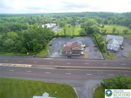 1441 S West End Blvd, Quakertown, PA, 18951-5213 | Card Image