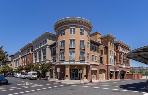212-588 Main St, Napa, CA, 94559-3334 | Card Image