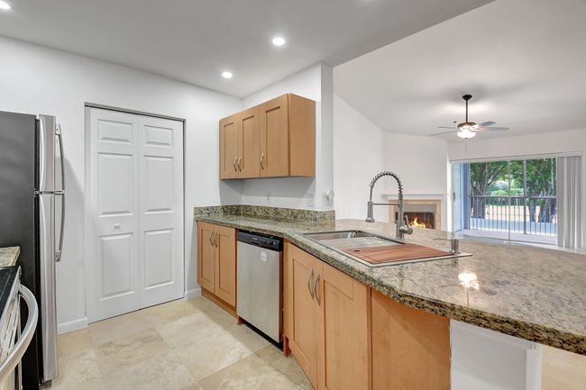 APT-206 - 3207 Clint Moore Rd, Condo with 3 bedrooms, 2 bathrooms and null parking in Boca Raton FL | Image 7