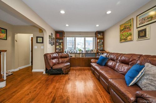144-37 68th Ave, Flushing, NY, 11367-1326 | Card Image