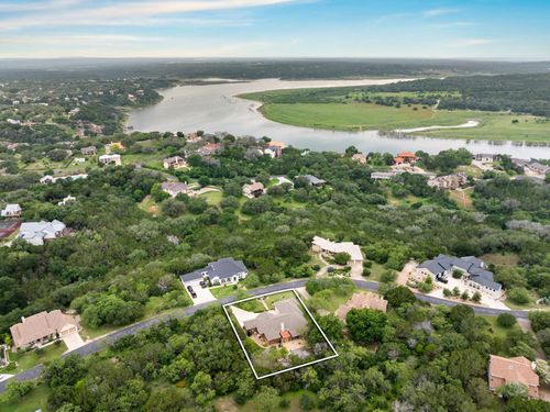 207 Cove Creek Dr, Spicewood, TX, 78669-3111 | Card Image