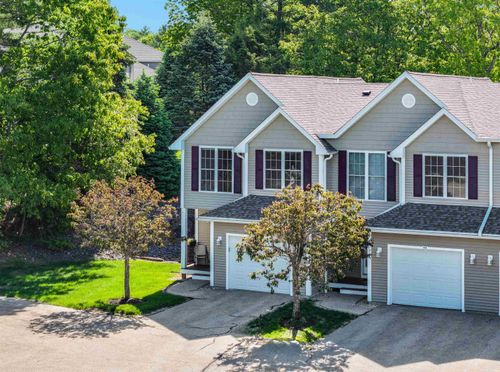43 Ledgeview Dr, Newmarket, NH, 03857-2094 | Card Image
