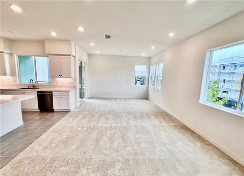 215 Sash, Irvine, CA, 92618-1463 | Card Image