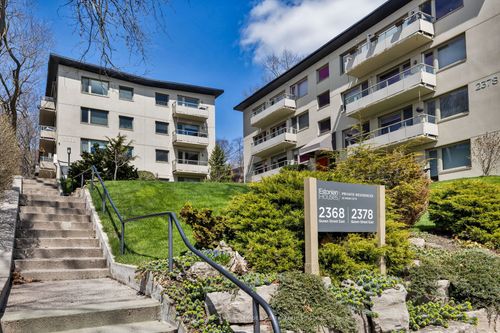 8-2368 Queen St E, Scarborough, ON, M4E1H4 | Card Image