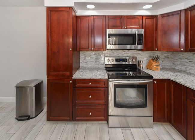 1512 15 Th Ter, Condo with 3 bedrooms, 3 bathrooms and null parking in Palm Beach Gardens FL | Image 17