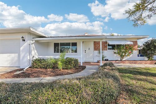 10569 Lake Vista Dr, Seminole, FL, 33772-4840 | Card Image