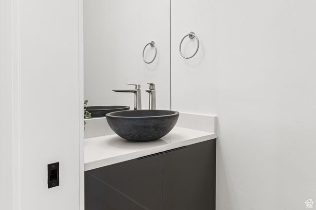 Bathroom with vanity | Image 26