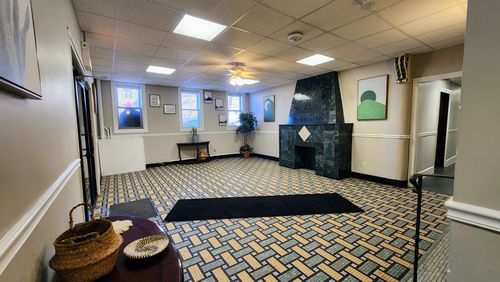 apt-a-4764 Virginia Ave, Chicago, IL, 60625-3784 | Card Image