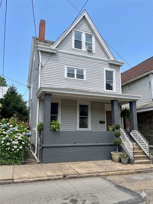 211 21st St, Sharpsburg, PA, 15215-2830 | Card Image
