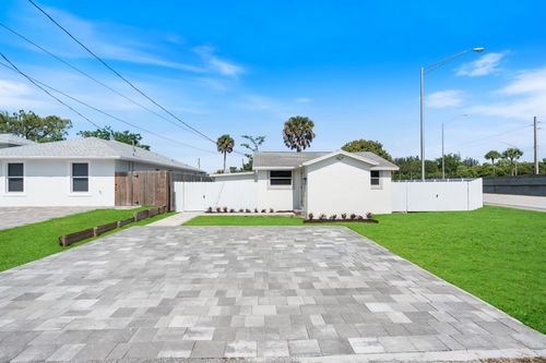 88 3rd St, West Palm Beach, FL, 33413-1762 | Card Image