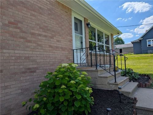 4122 State Route 130, Stahlstown, PA, 15687-1190 | Card Image