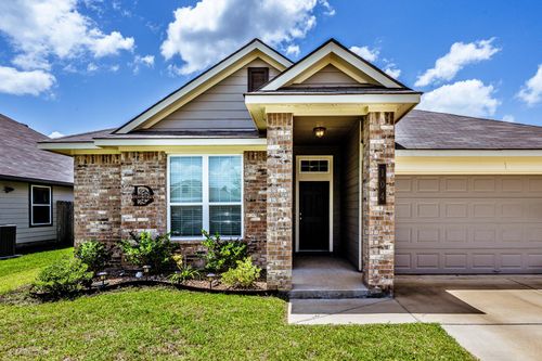 104 Laurel Oak Dr, Huntsville, TX, 77320-2241 | Card Image