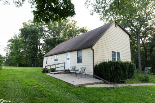 2569 Highway 1, Fairfield, IA, 52556-8847 | Card Image