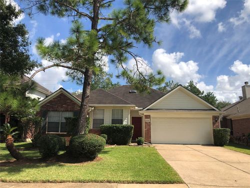 2919 Foxden Dr, Pearland, TX, 77584-7649 | Card Image