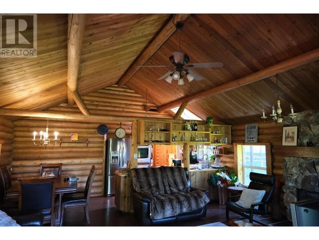 4061 Torry Rd, House other with 3 bedrooms, 2 bathrooms and 12 parking in Eagle Bay BC | Image 6