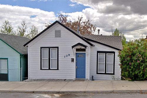 108 W Gold St, Butte, MT, 59701-2508 | Card Image