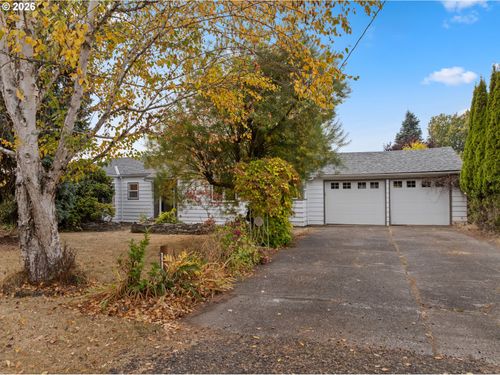 750 Sw Pucker Huddle Rd, White Salmon, WA, 98672-8631 | Card Image