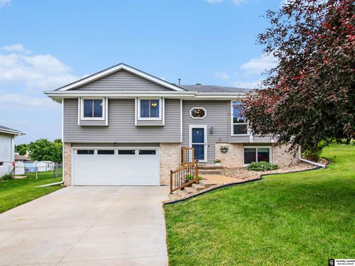 1017 Grenoble Dr, Bellevue, NE, 68123-3651 | Card Image